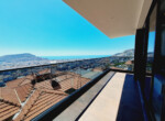 Experience the allure of modern apartments with stunning sea views in Alanya, overlooking the Mediterranean, and bustling city centre (10)