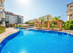 This fully furnished modern 2-bedroom apartment for sale in Oba Alanya is located just 400 meters from the beach, offering the perfect blend of comfort and convenience (23)